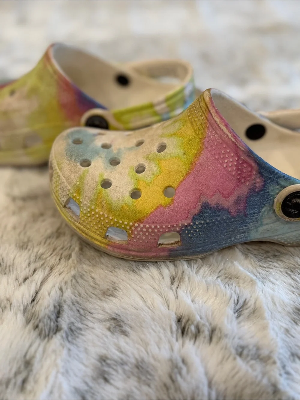 Crocs Kids Classic Multicolor Tie Dye Graphic Clog Shoes, Size C12